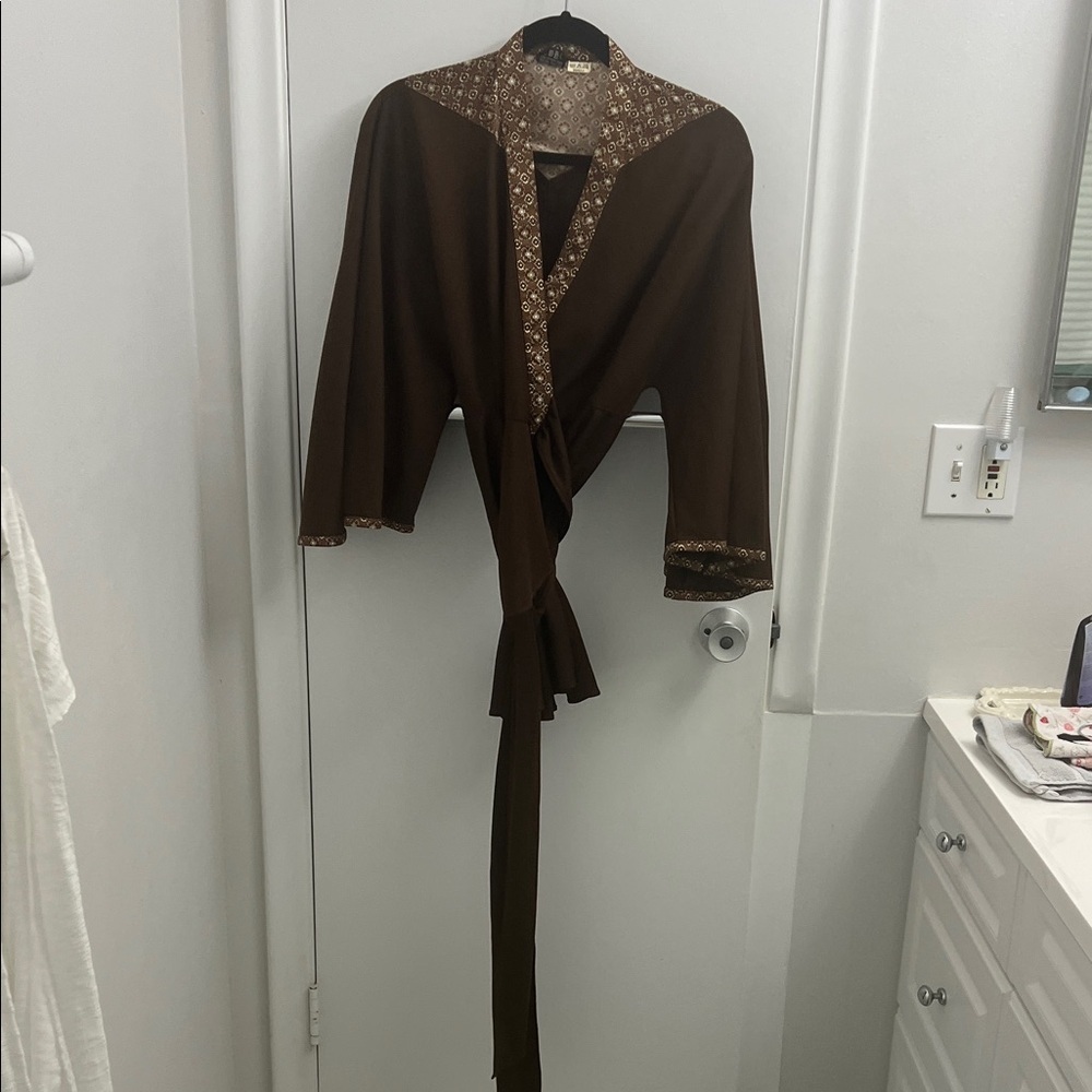 ✨🔥Vintage Luxurious Brown Women’s Robe One-of-a-Kind Intricate Trim💖✨